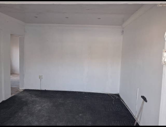 3 BEDROOM HOUSE FOR SALE IN MEREWENT
